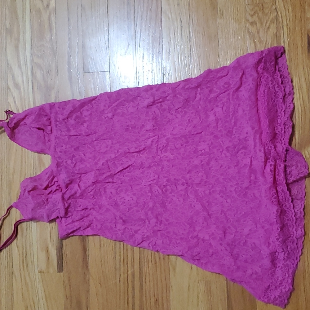 Victoria's Secret. Pink slip, baby doll size l. NEVER used.